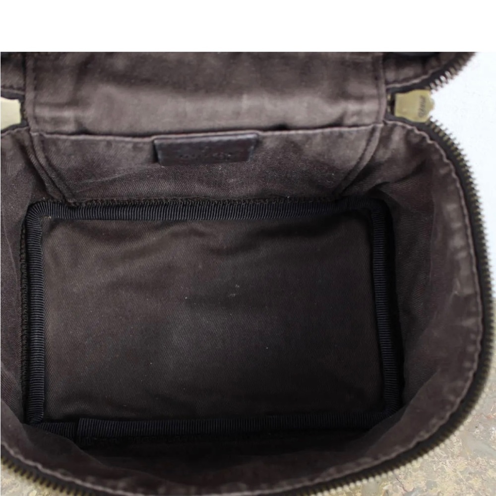 GUCCI GG CANVAS VANITY BAG/ COSMETIC CASE - Picture 9 of 9